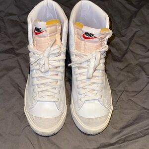 Nike High-Top blazers size 8.5 women's